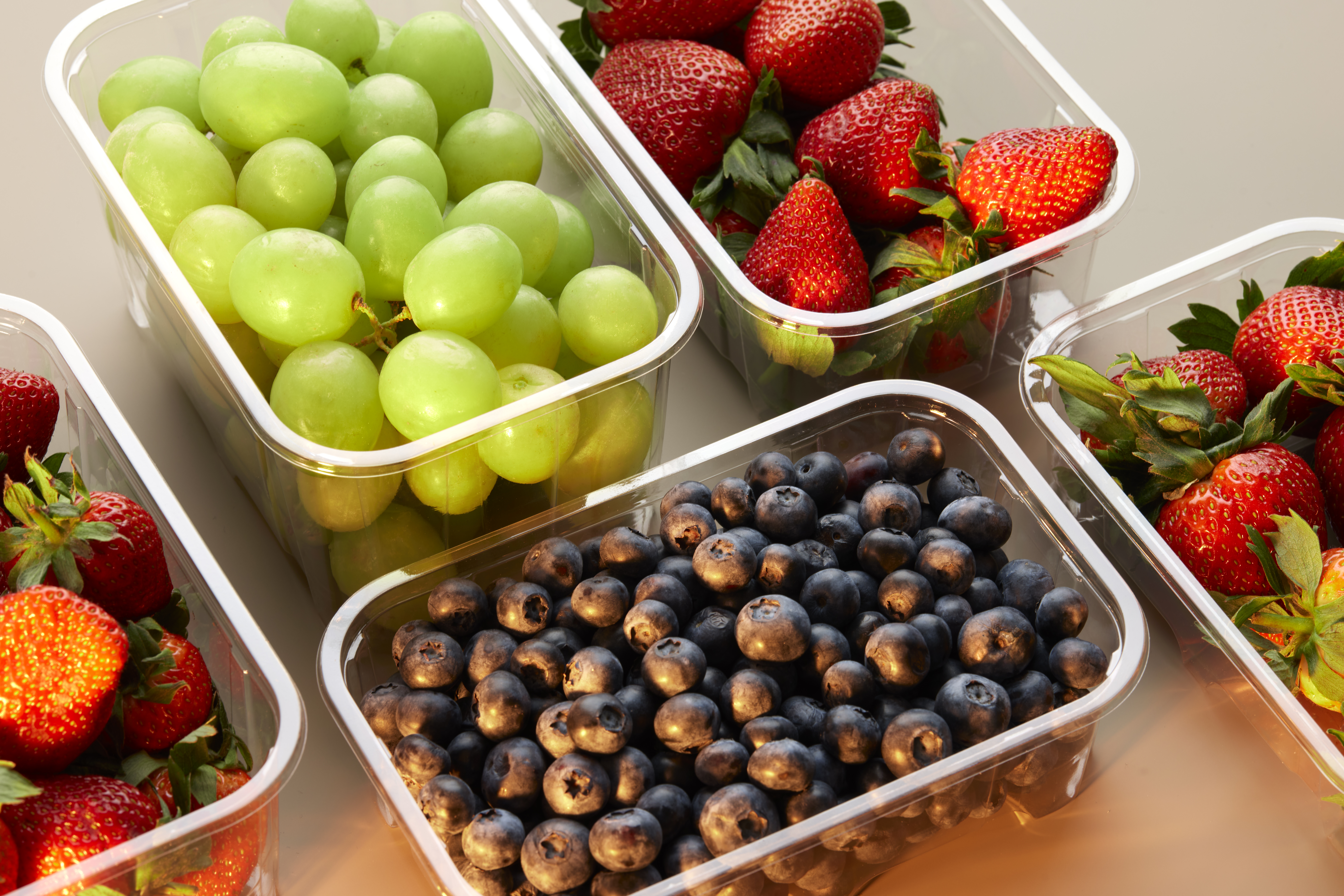 APET_Transparent_Blueberry_Grapes_and_Strawberry_Fresh fruit(3)